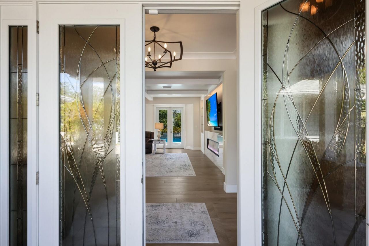 1253 N Basin Lane, Sarasota, FL 34242 Photo