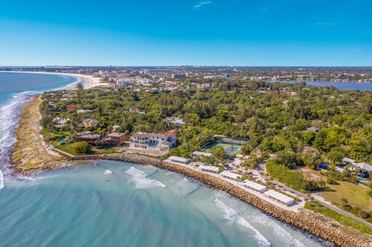 1253 N Basin Lane, Sarasota, FL 34242 Photo