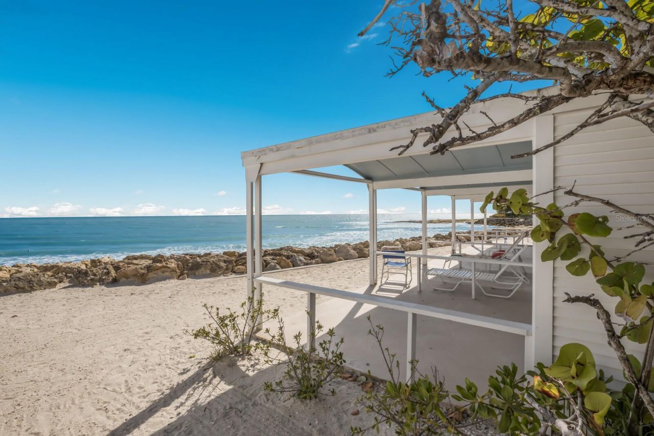 1253 N Basin Lane, Sarasota, FL 34242 Photo