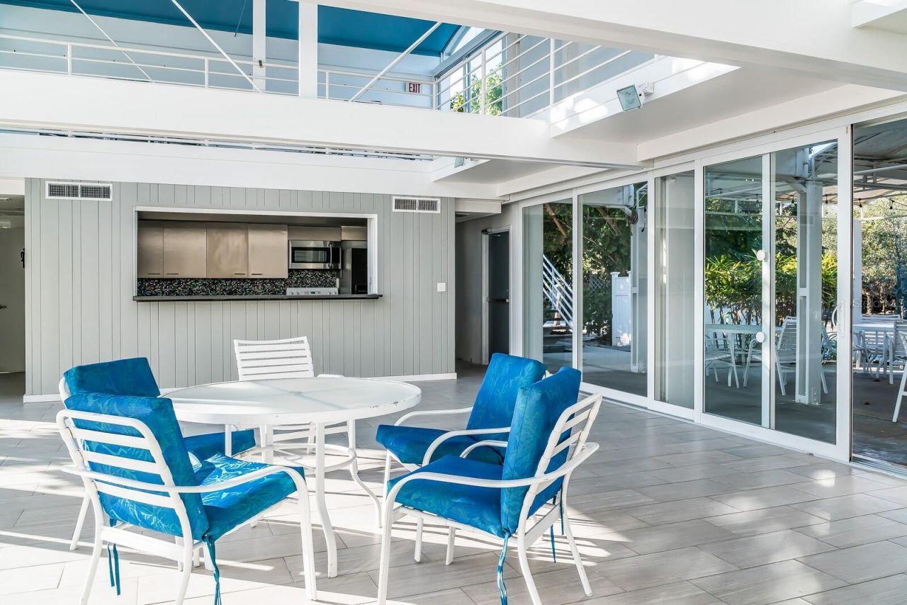 1253 N Basin Lane, Sarasota, FL 34242 Photo