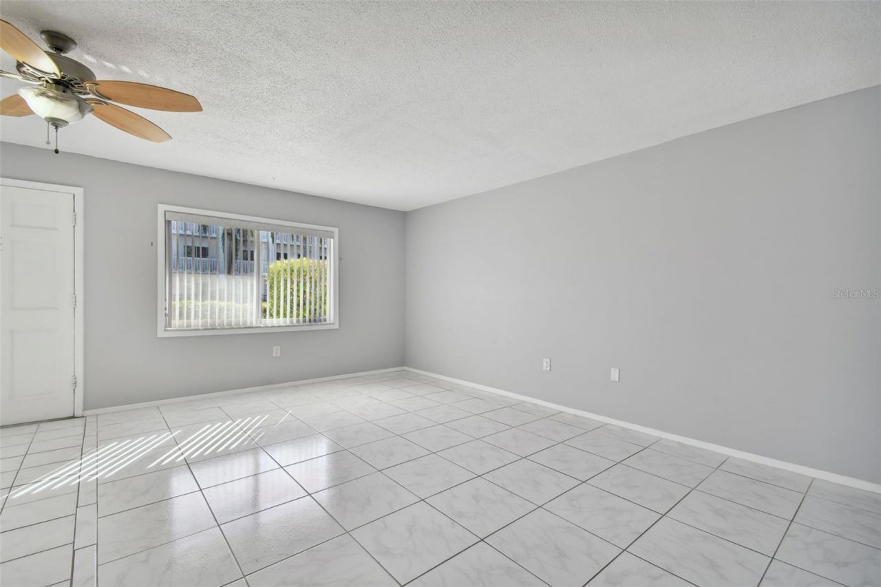 350 79th Avenue N, Unit 108, Saint Petersburg, FL 33702 Photo