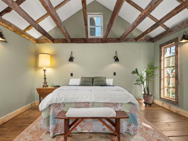 19 Sinclair Road, Johnson, VT 05656