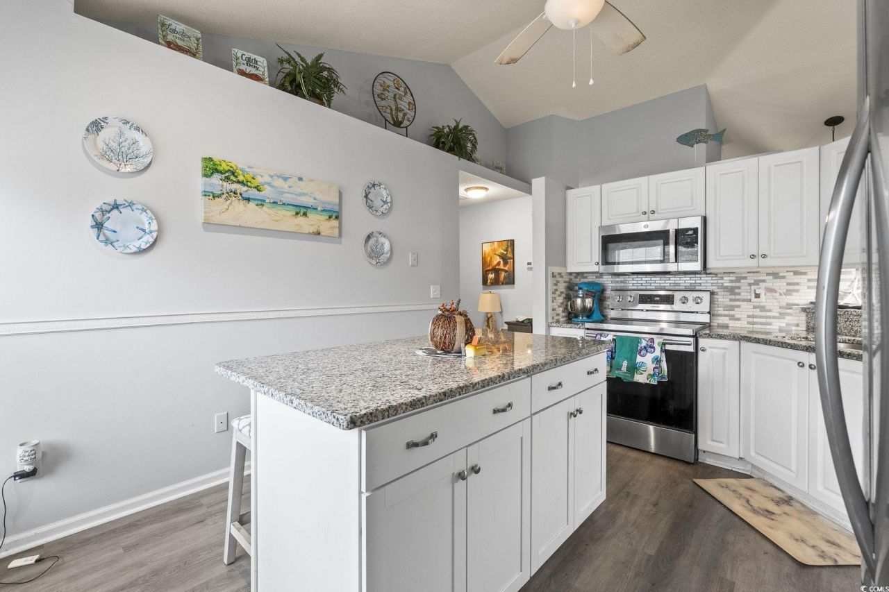 353 Worthington Circle Photo 10