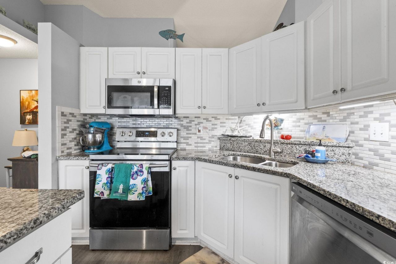 353 Worthington Circle Photo 12