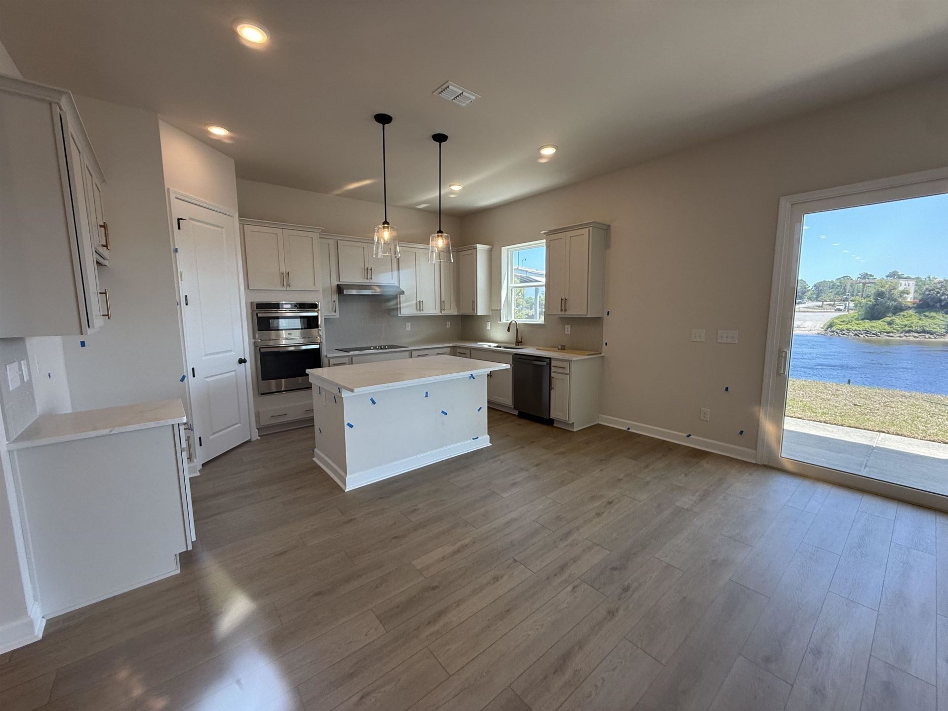 1008 Triton Ave. Photo 15