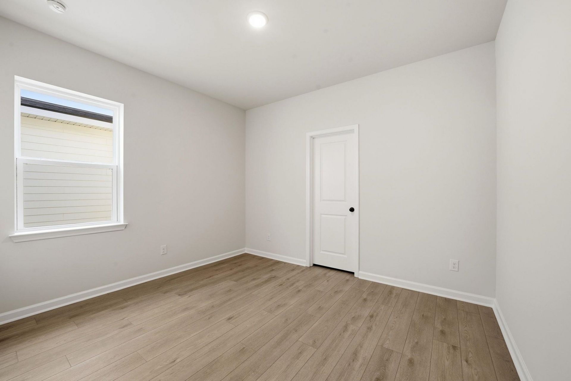 1008 Triton Ave. Photo 24