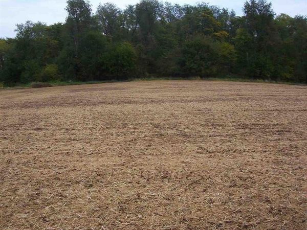 210th Street NW, Solon, IA 52333