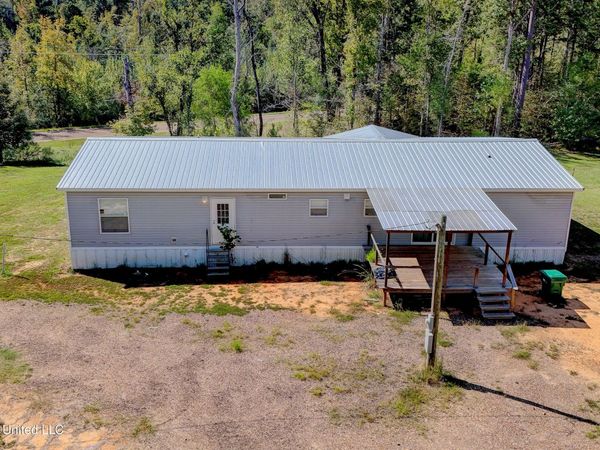 2400 Herren Road, Utica, MS 39175