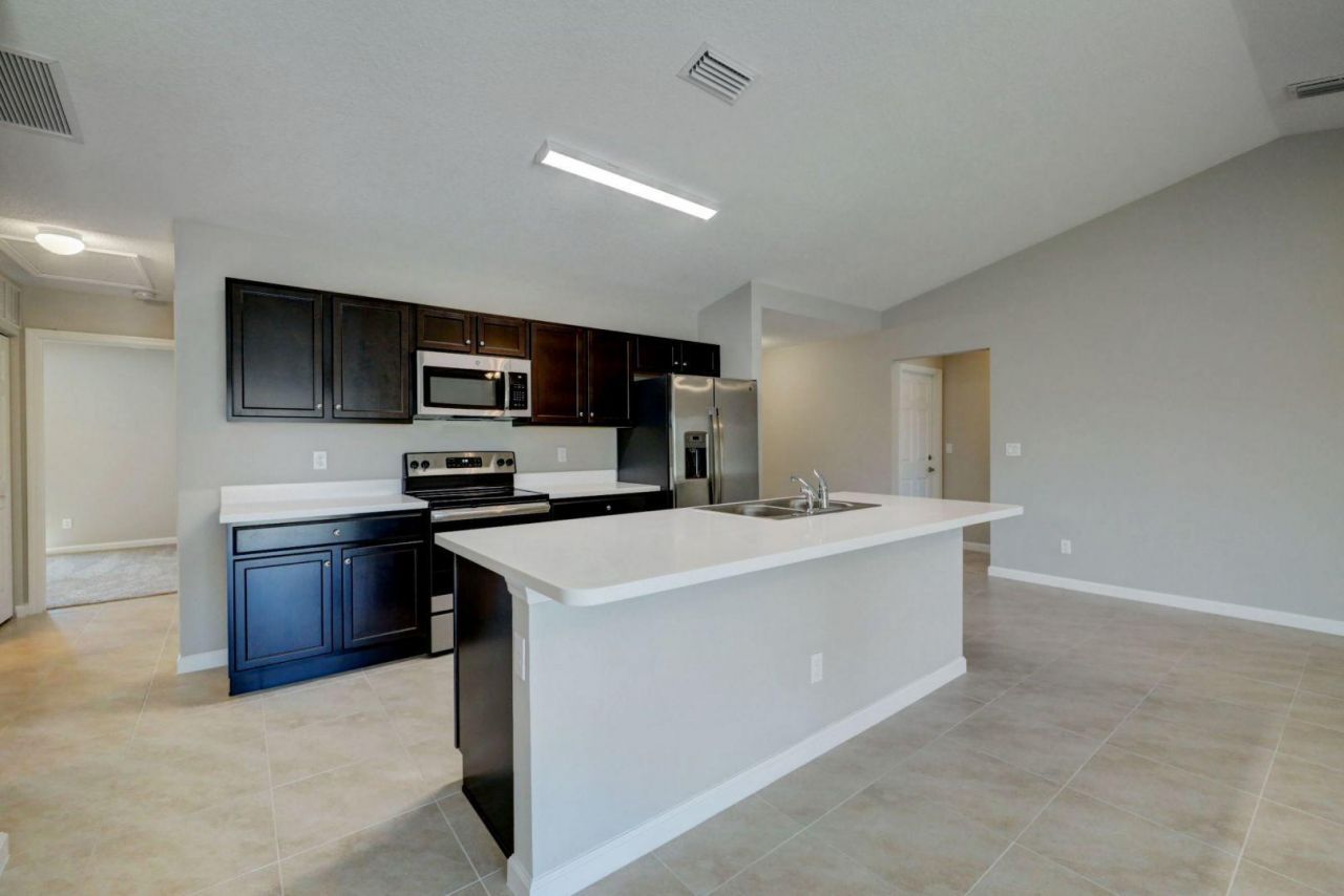 131 SW Pisces Terrace, Port Saint Lucie, FL 34984 Photo