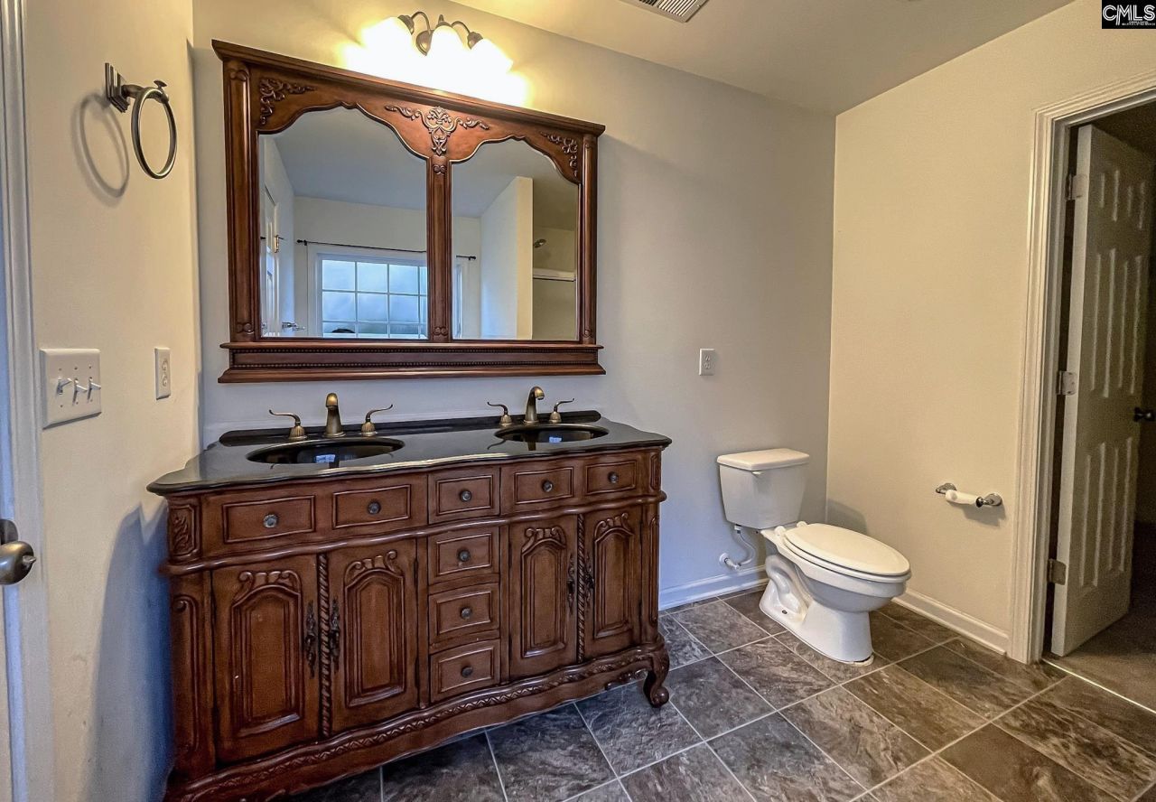 319 Southbrook Drive Photo 17