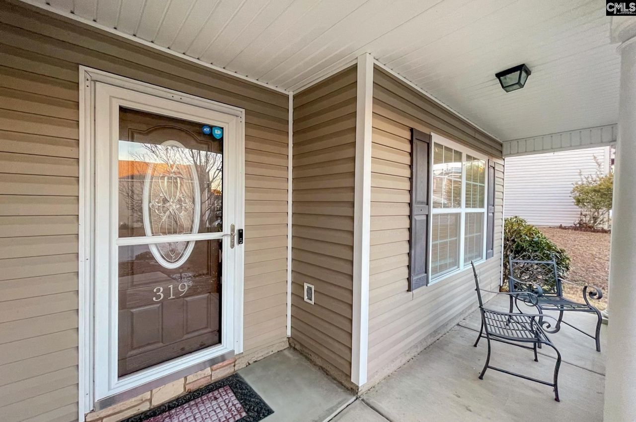 319 Southbrook Drive Photo 5