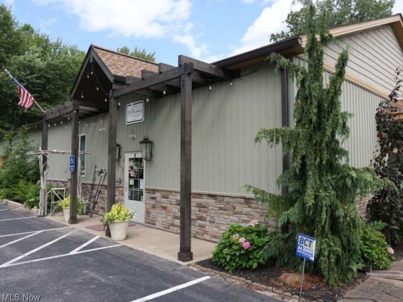 420 N Ridge Road W, Lorain, OH 44053 Photo 4