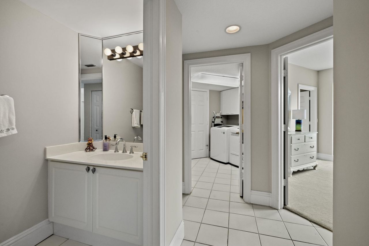 2619 Wulfert Rd, Unit 1, Sanibel, FL 33957 Photo