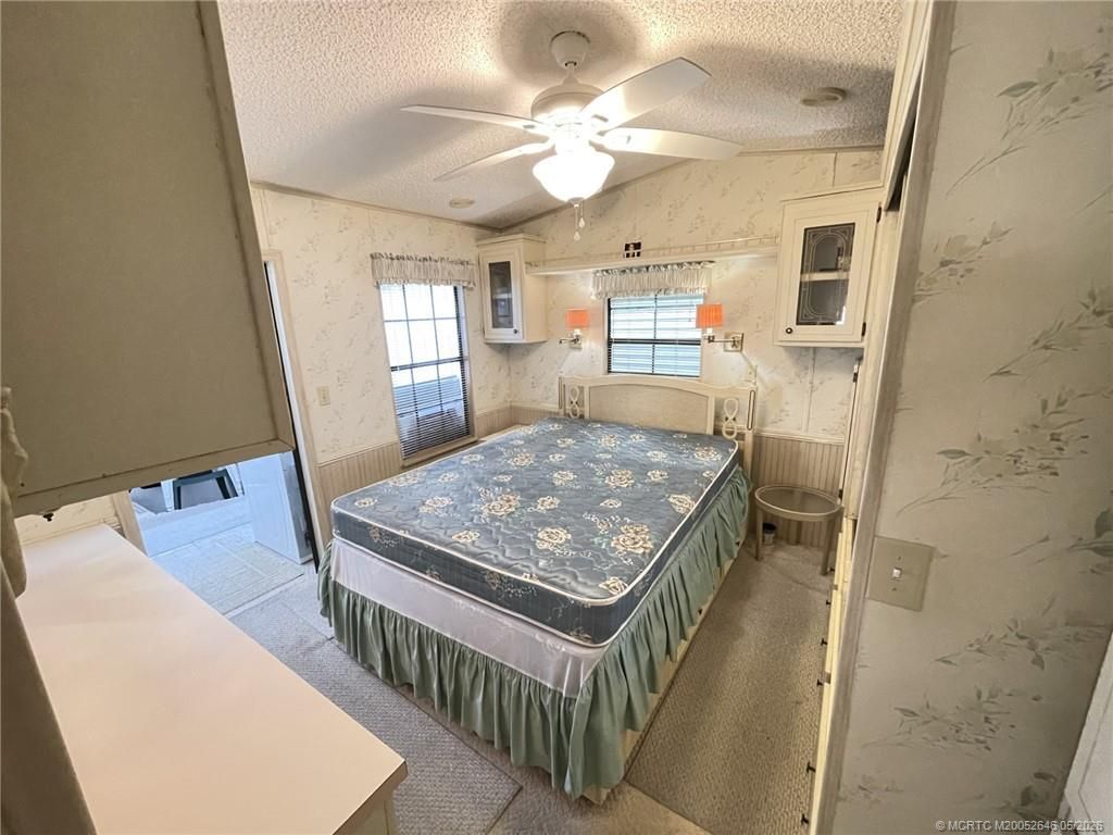 943 Nettles Boulevard, Jensen Beach, FL 34957 Photo