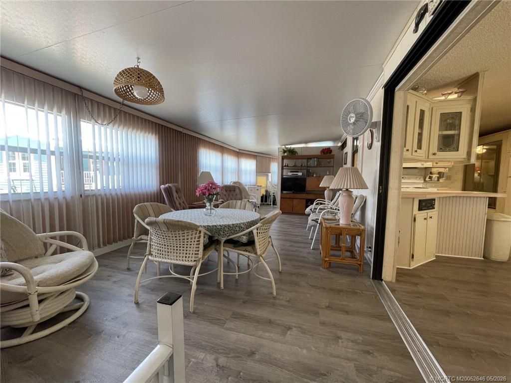 943 Nettles Boulevard, Jensen Beach, FL 34957 Photo