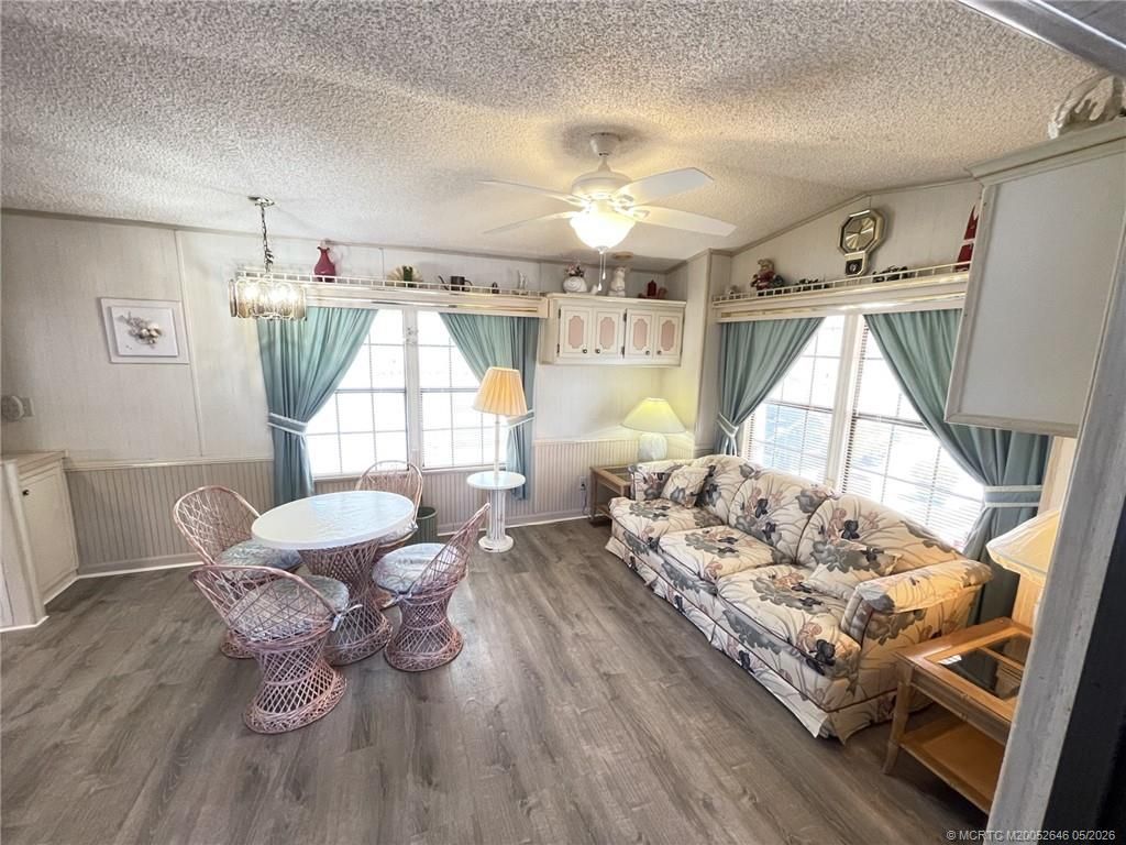 943 Nettles Boulevard, Jensen Beach, FL 34957 Photo