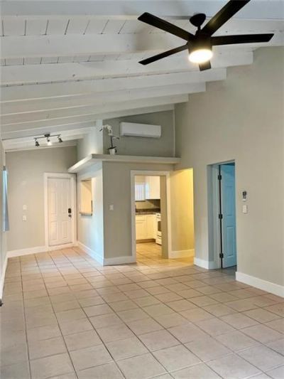 2201 NE 135th Ln, North Miami Beach, FL 33181 Photo