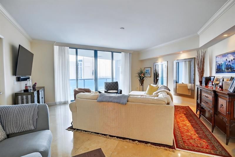 333 Las Olas Way, Unit 2303, Fort Lauderdale, FL 33301 Photo