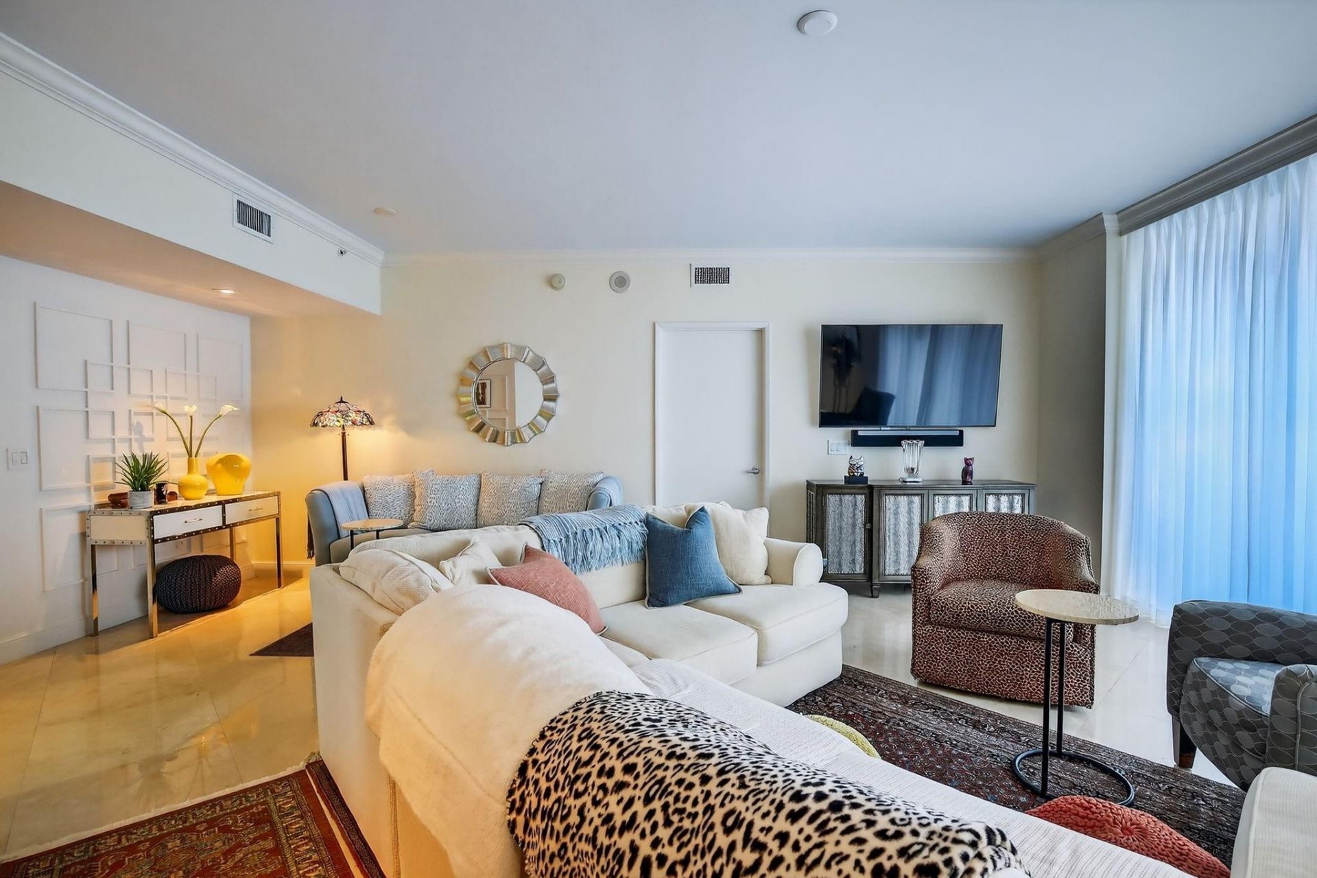 333 Las Olas Way, Unit 2303, Fort Lauderdale, FL 33301 Photo