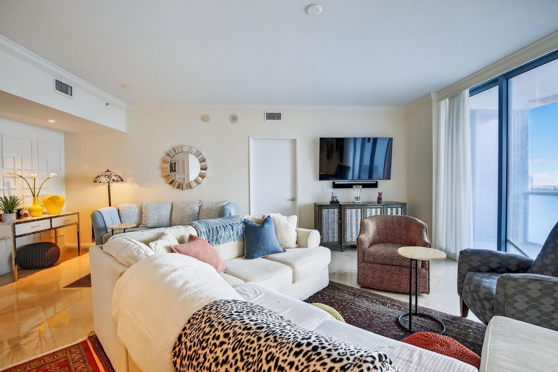 333 Las Olas Way, Unit 2303, Fort Lauderdale, FL 33301 Photo