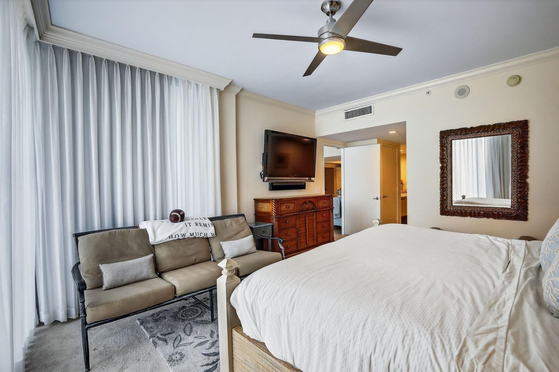 333 Las Olas Way, Unit 2303, Fort Lauderdale, FL 33301 Photo