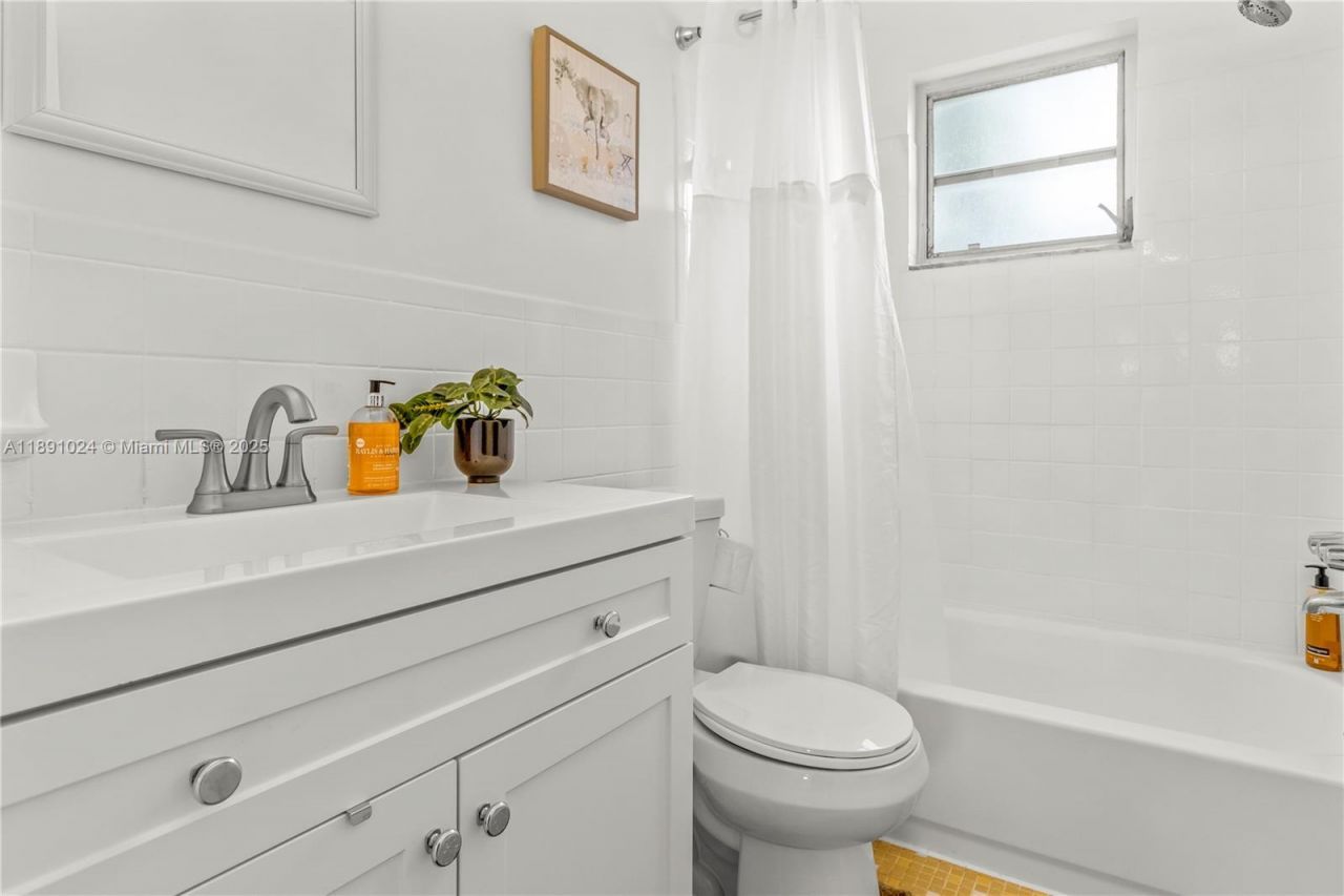 1936 Washington St, Hollywood, FL 33020 Photo