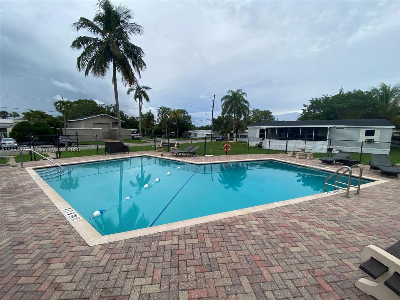 877 NE 63rd St, Fort Lauderdale, FL 33334 Photo