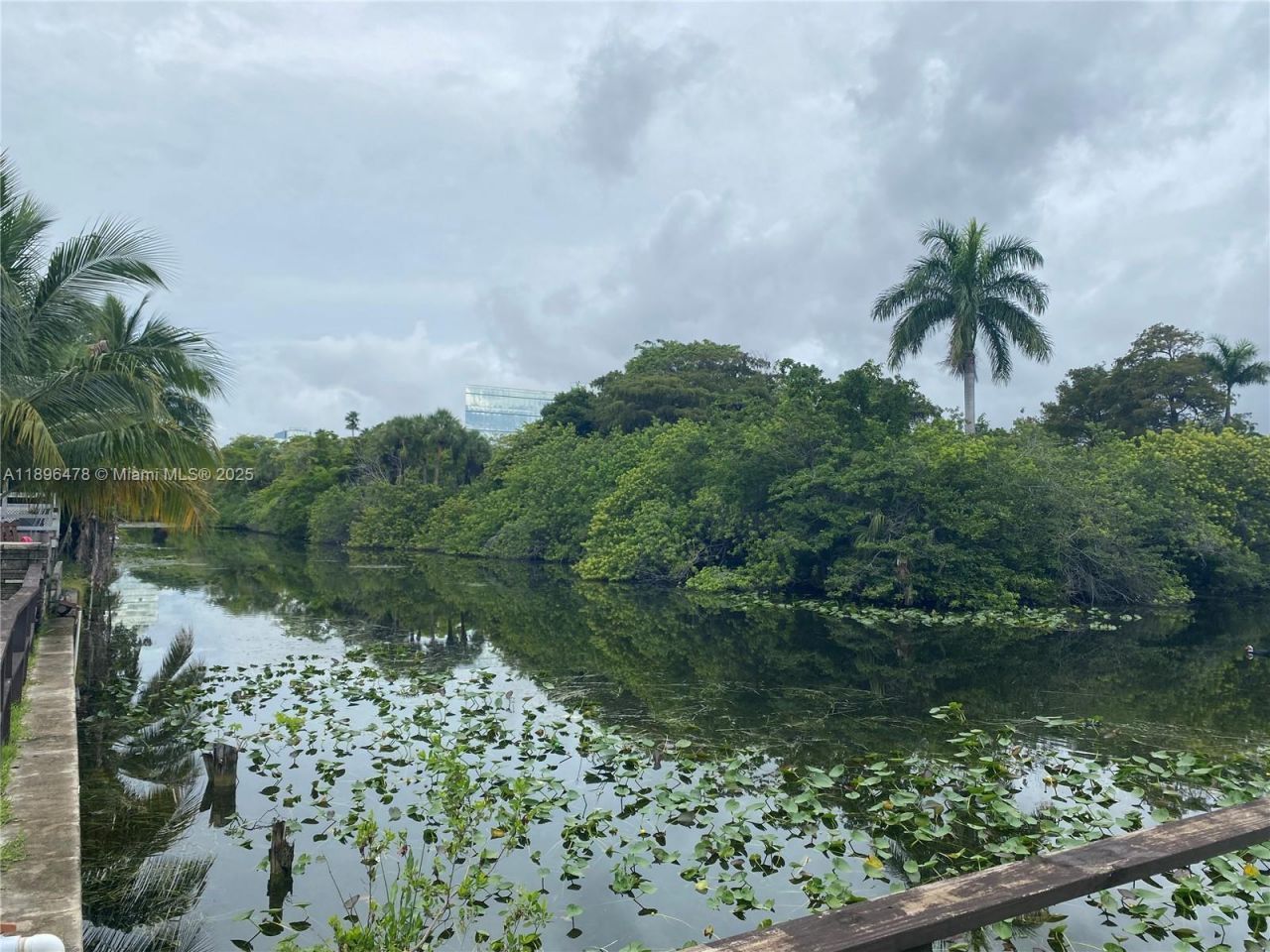 877 NE 63rd St, Fort Lauderdale, FL 33334 Photo