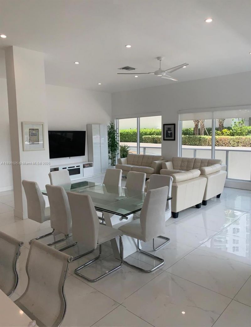 2751 S Ocean Dr, Unit 208N, Hollywood, FL 33019 Photo