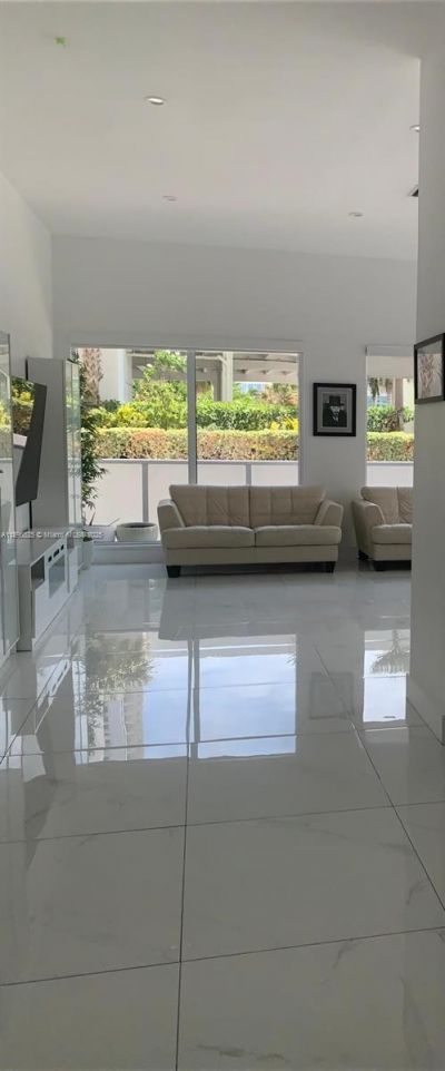 2751 S Ocean Dr, Unit 208N, Hollywood, FL 33019 Photo