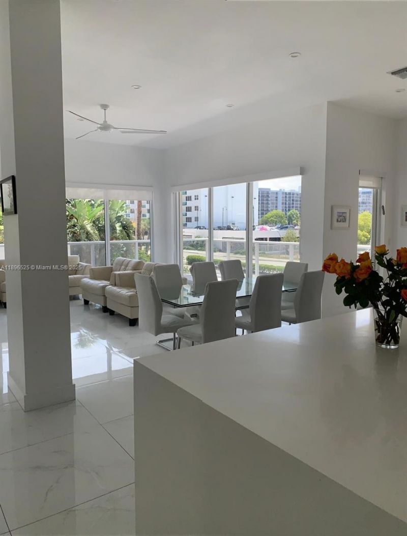 2751 S Ocean Dr, Unit 208N, Hollywood, FL 33019 Photo