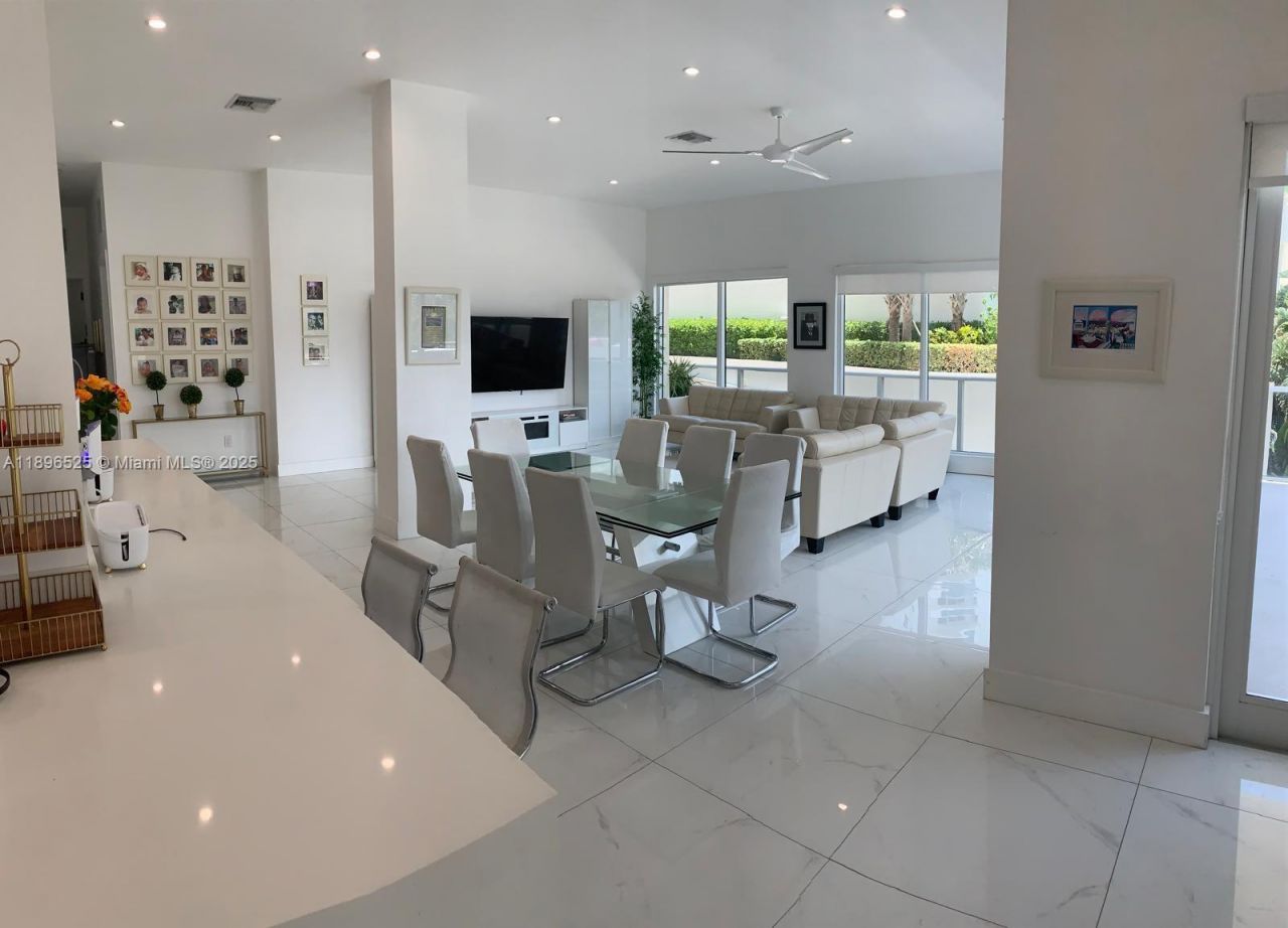 2751 S Ocean Dr, Unit 208N, Hollywood, FL 33019 Photo