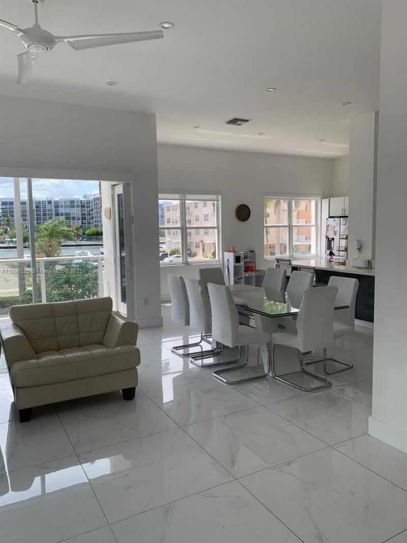 2751 S Ocean Dr, Unit 208N, Hollywood, FL 33019 Photo