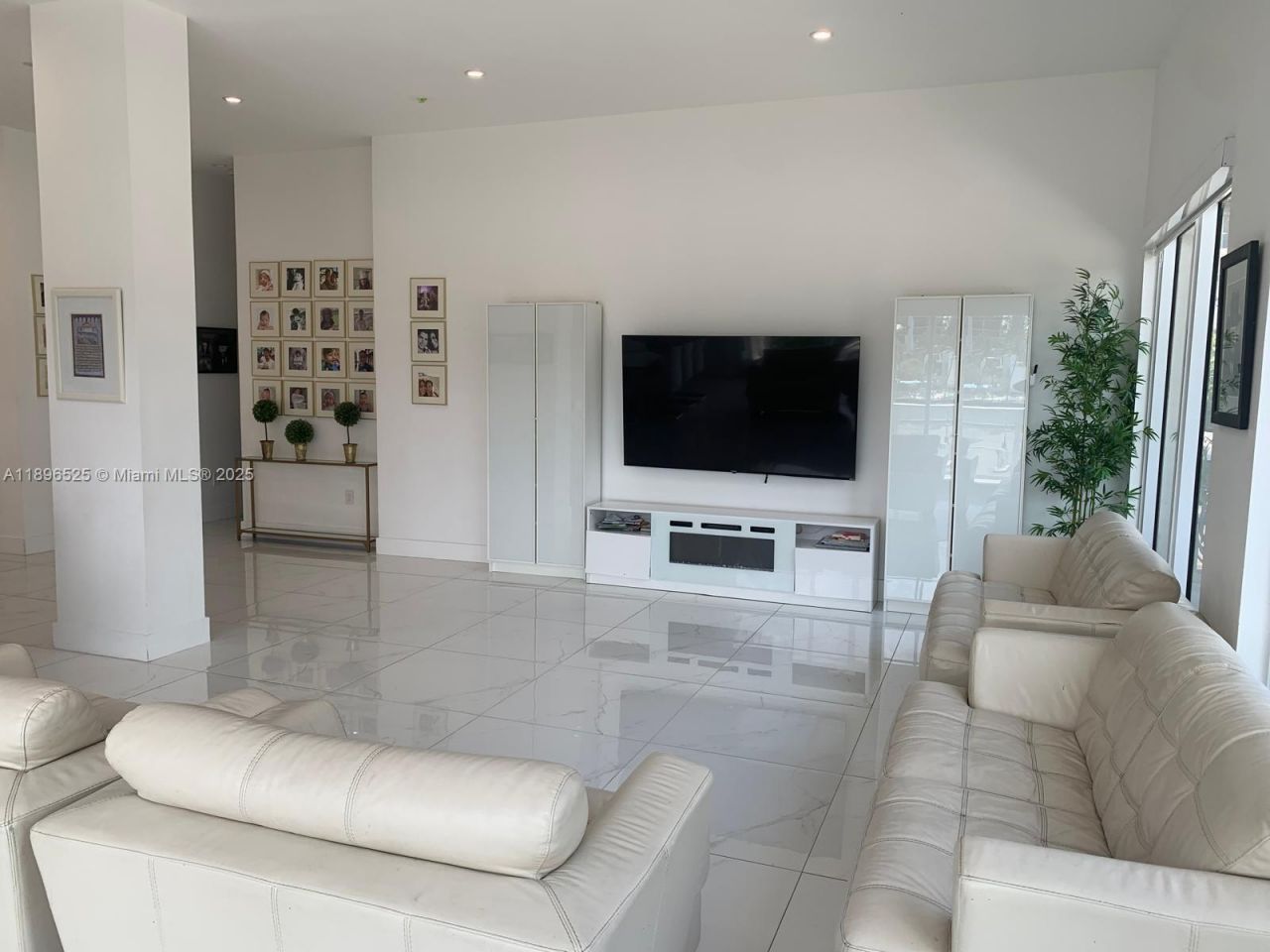 2751 S Ocean Dr, Unit 208N, Hollywood, FL 33019 Photo