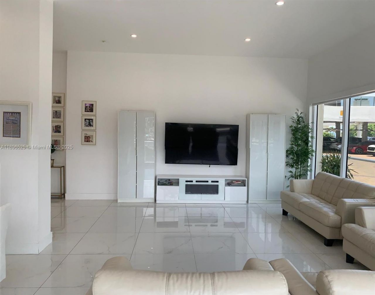 2751 S Ocean Dr, Unit 208N, Hollywood, FL 33019 Photo