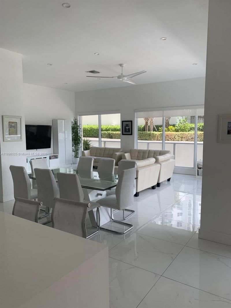 2751 S Ocean Dr, Unit 208N, Hollywood, FL 33019 Photo