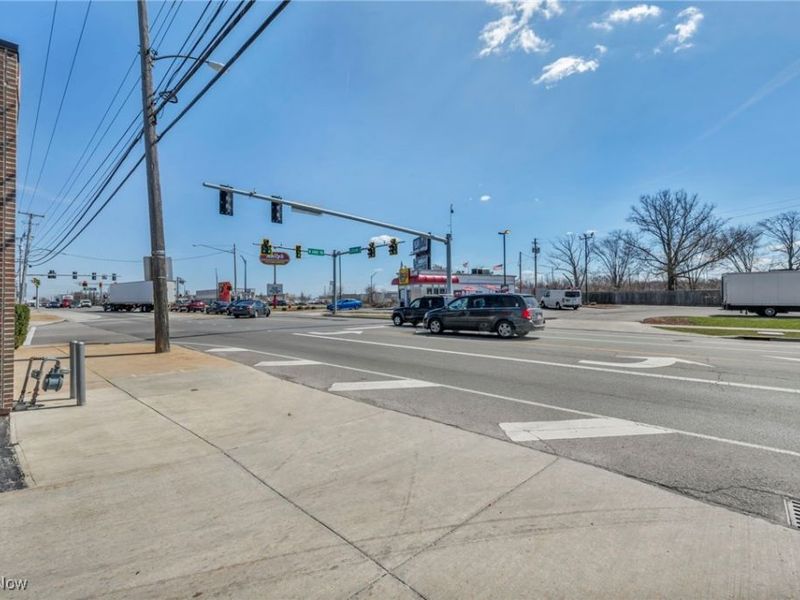 632 Cleveland Street, Elyria, OH 44035 Photo 12