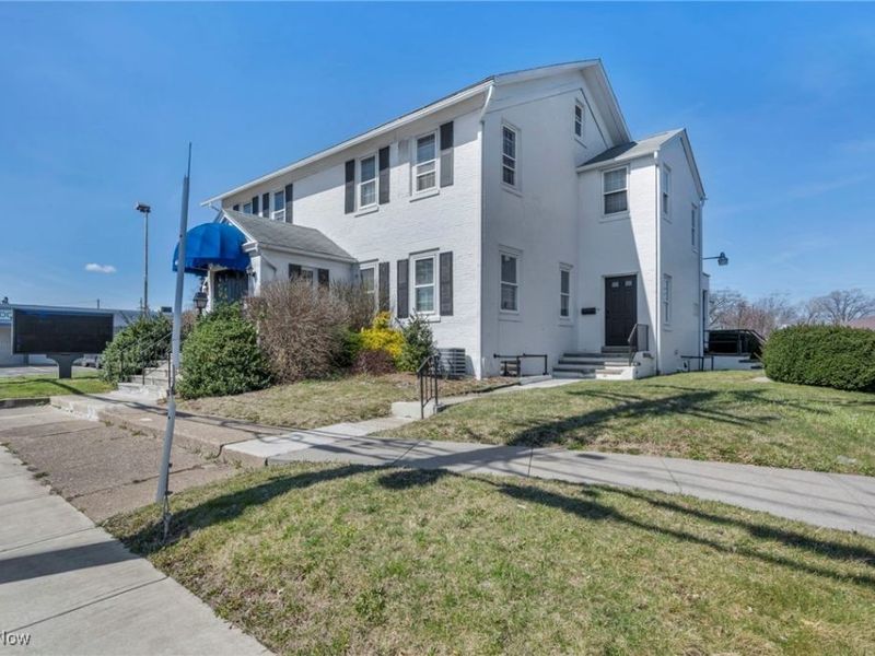 632 Cleveland Street, Elyria, OH 44035 Photo 3