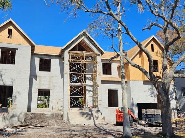 811 GROVE PARK AVENUE, TAMPA, FL 33609