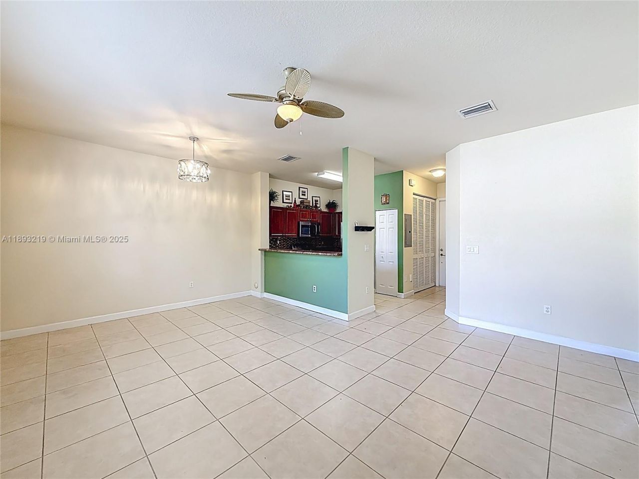 2935 SE 1st Dr, Unit 21, Homestead, FL 33033 Photo