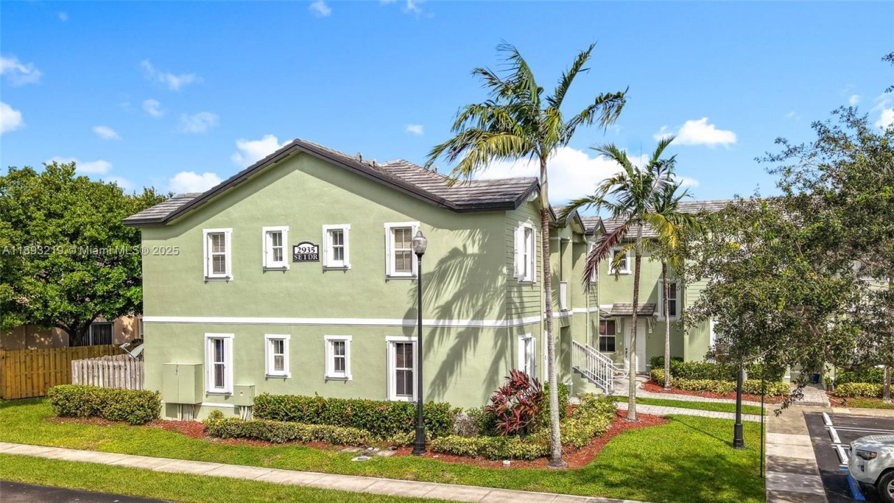 2935 SE 1st Dr, Unit 21, Homestead, FL 33033 Photo