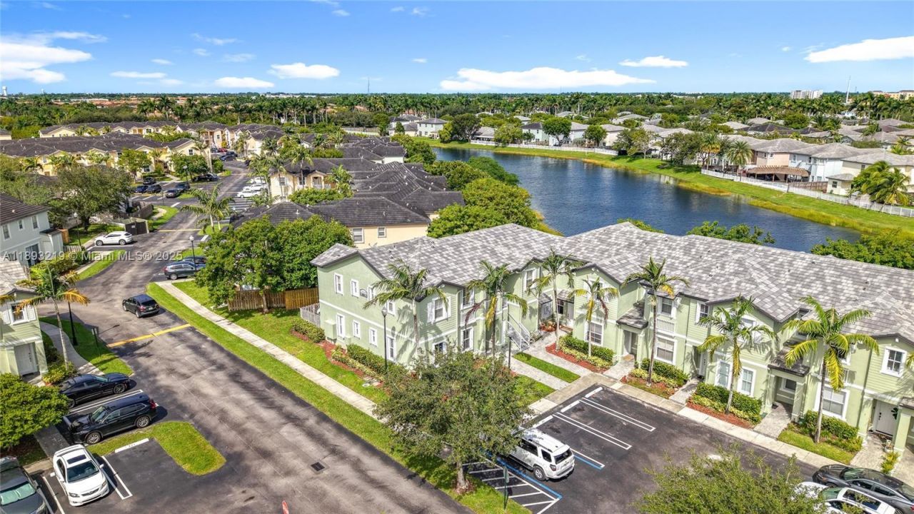 2935 SE 1st Dr, Unit 21, Homestead, FL 33033 Photo