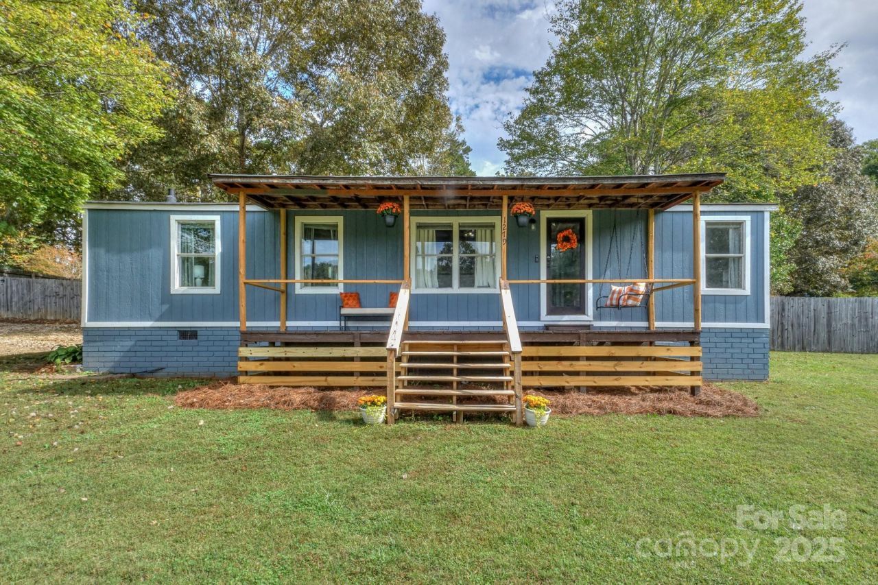 1279 Craig Drive, Iron Station, NC 28080 Main Photo