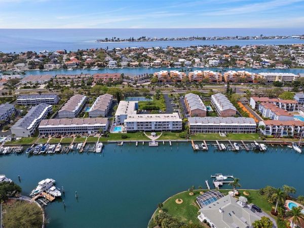 719 PINELLAS BAYWAY S, Unit 311, ST PETERSBURG, FL 33715
