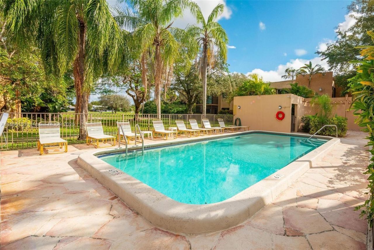 8901 N New River Canal Rd, Unit 14W, Plantation, FL 33324 Photo