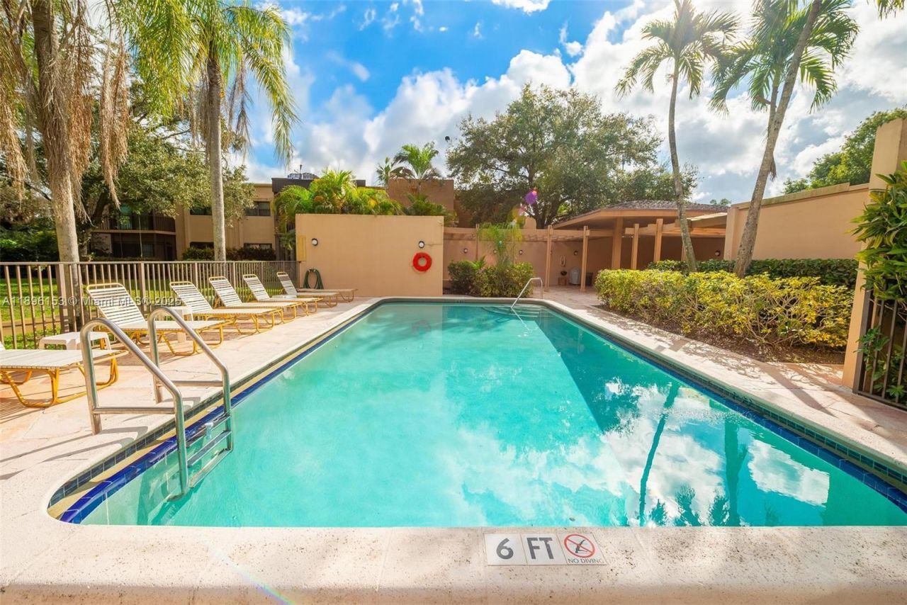 8901 N New River Canal Rd, Unit 14W, Plantation, FL 33324 Photo