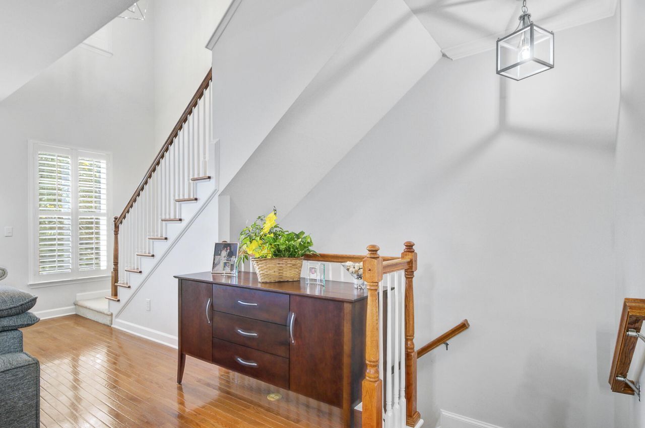 272 Fair Sailing Road Photo 8