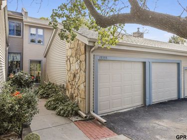 15355 Mason Plaza, Omaha, NE 68154