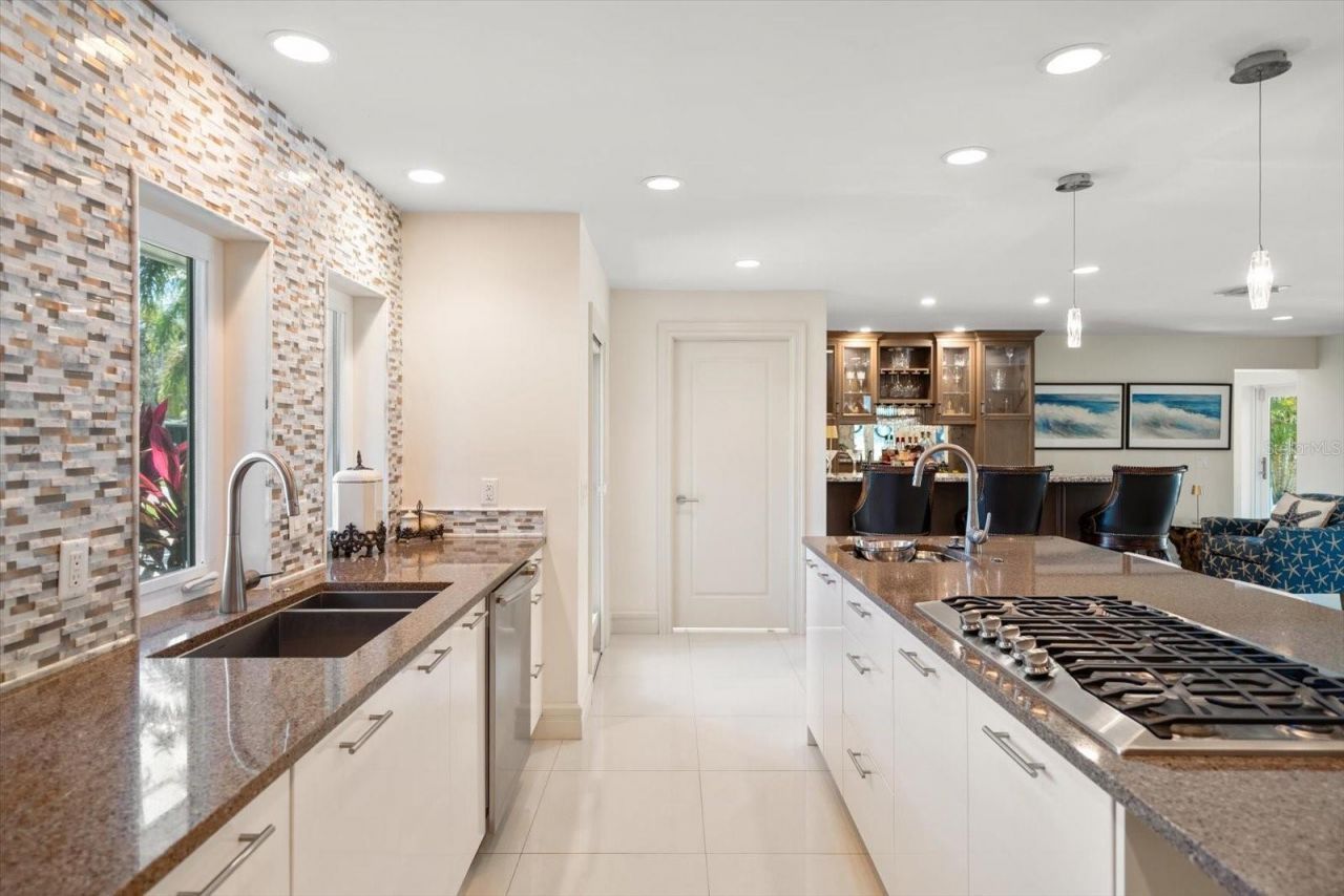 485 Park Avenue, Belleair, FL 33756 Photo