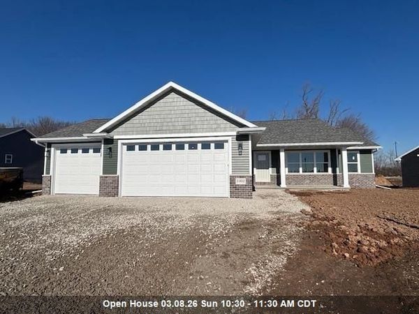 1302 W THORN CREEK DRIVE, Hilbert, WI 54129